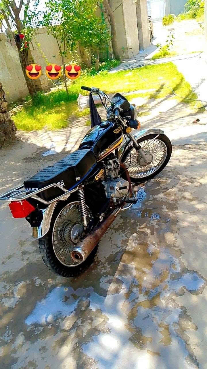 سلام عليكم دراجه للبيع تايكر موديل 21 كلك سعر 400بيه مجال


**إذا كنت صاحب هذا الإعلان وتريد حذفه لأي سبب، رجاءا أرسل رسالة إلى الدعم الفني**