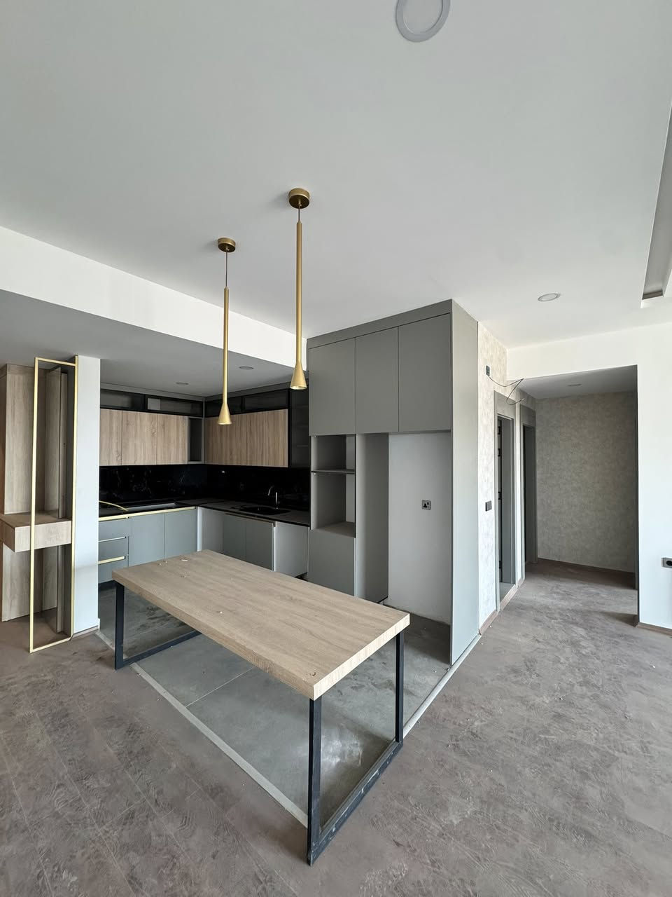 ⁨	⁨	شقة للبيع في مجمع
‏/ Prime View / بحالة ممتازة و بموقع و واجهة مميزة

السعر / 9 دفاتر و 25 ورقه و مجال

‼️ اذا كنت ترغب في بيع شقتك يمكنك التواصل معنا على الارقام التالية 

مجمع / Prime View / دهوك
الطابق / 9
المساحة / 144 م

 غرف نوم عدد 2 /  استقبال /  مطبخ /  صحيات / بلكونة
 

‏‎‏‎للاستفسار الاتصال على 
‏‎‏‎مكتب VIP للعقارات / دهوك 

*********** /  *********** 

‏‎‏#realestate #duhok #عقارات #explore #viral #fyp⁩⁩
