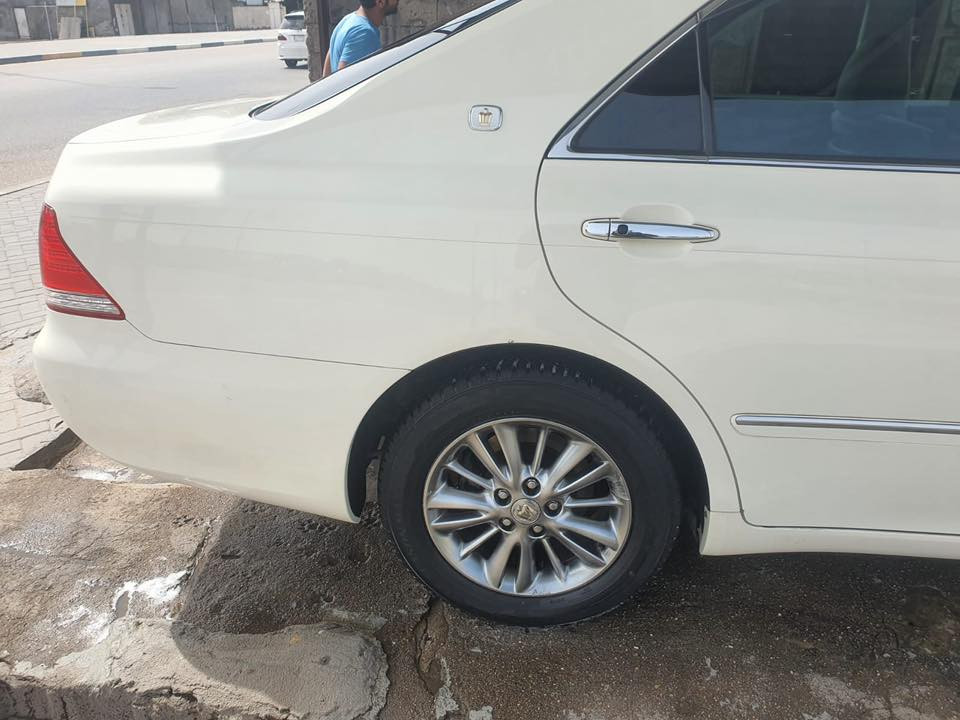 سلام عليكم شاهينه ادوات مسجله بلمرور وتم تسقيط رقم لها السياره مكفوله من الكص والسرقه والنتربول الاستفسار وباتصال ع هذا الرقم  *********** كوني مكلف للنشر السياره موديل 2005 والسعر ع الواتساب مكان السياره البصره معقل
