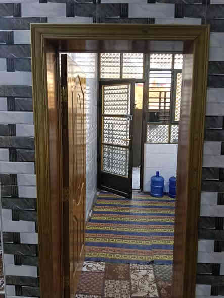 بيت للبيع طابقين المساحه 100 متر منطقة العامرية قرب سيطرة الإبراهيمية شارع تبليط  يبعد عن شارع طويريج كربلاء 700 متر كافت الخدمات ***********
