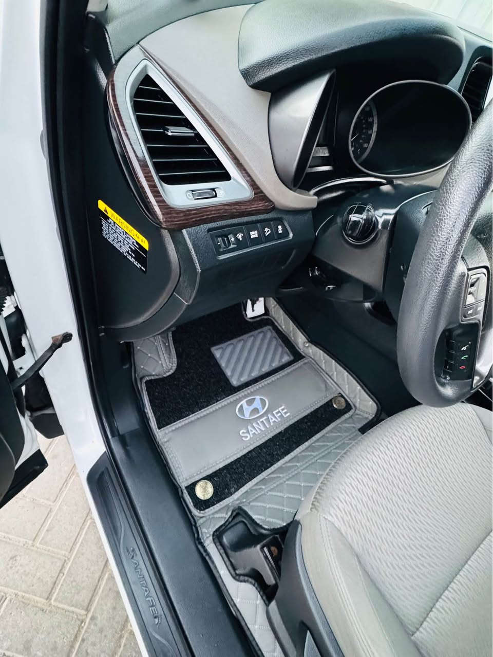 السلام عليكم سنتافي 2017 رقم بغداد باسمي انكليزي لون ابيض صدفي محرك 2400 مكفول كير مكفول صبغ تبديل حادث مكفول تكشير جراد مكفول السياره اكلين جديد مواصفات نص فول جاهزه  رايد امراوس وانطي فرق حسب الاتفاق مكانها بغداد متواجد خاص بغداد, العراق


**إذا كنت صاحب هذا الإعلان وتريد حذفه لأي سبب، رجاءا أرسل رسالة إلى الدعم الفني**