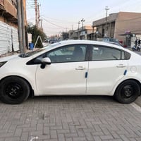 كيا ريو موديل 12 ماشيه 210 خليجي 12 بيهة قطع صبغ بدون ضربه السياره جاه...