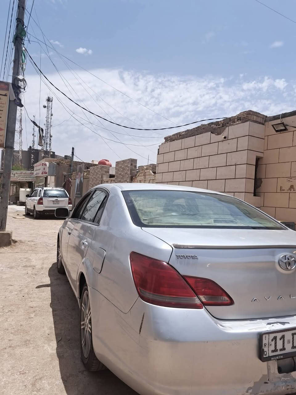 تيوتا افلون 2007 لمتدد 3600L V6 خليجي لون فيلي باسمي رقم بغداد 11 للبيع 
الفئة
لمتدد
نوع الكفالة (محرك كير تبريد شاصي )90%
الضرر
1صبغ عام اثر جراد
2اصوات خفيفه ربلات دبل 
3سنتر لوك الابواب خلل بسيط
4 كهربائيات مثل مصباح الناصي الايمن واشياء بسيطه
+غرامه 600 الف دينار من السعر 
سنوية 2026شهر 4 باسمي
السعر 110 وبيه مجال للشراء 
رقم الهاتف ***********
وتساب + اتصال مباشير 24h
عنوان السيارة ميسان
