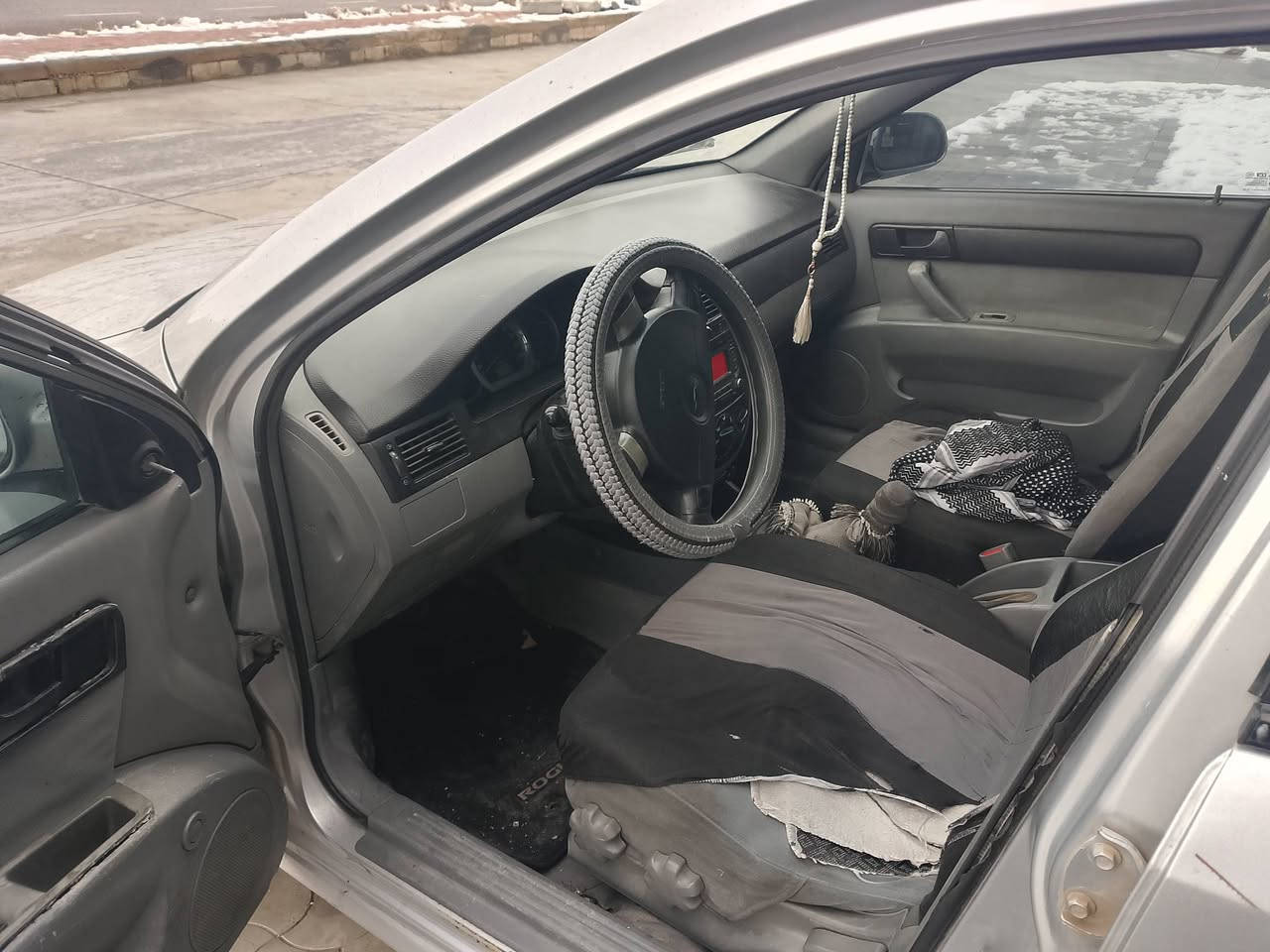 شوفليت ئوپترا 2005 گیر عادی ئارم پلاستیک هەولێر ئارمو ئەوەلیات بە شەرت گیرو مەکینە بە شەرت
#شوێن رانیە نرخی 47 مەجال
***********
