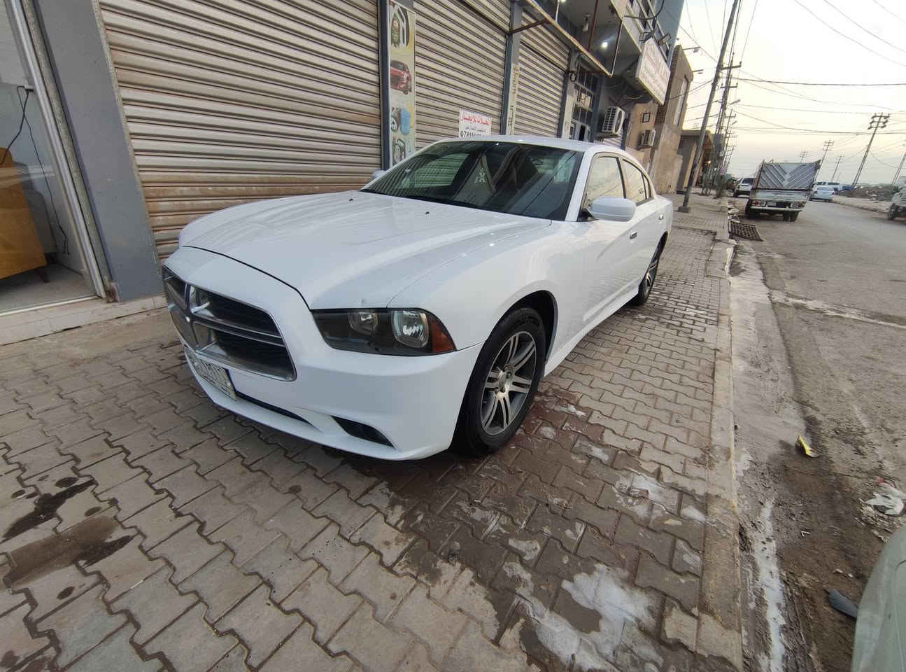 جارجر موديل ٢٠١٤ رقم واسط تحويل مباشر
وارد امريكي حادثه قبق جنطه ورش الجاملغات الخلفيه 
يعني ٣ قطع فقط سياره جاهز مكينه وكير وتبريد جاهز من كلشي 
السعر ١٦٠ وبيه مجال قليل 
مكينه ٦ المكان كوت مركز المدينه الاستفسار لاتصال 
***********
