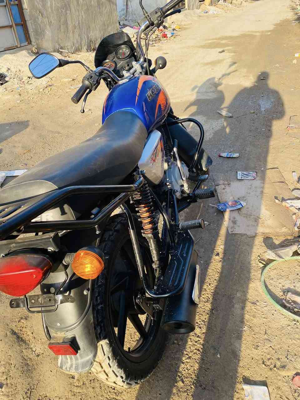 دراجه بوكسر موديل 2023 مكفوله كفاله عامه العنوان بغداد مدينه الصدر السعر 1550وبيه مجال ***********
