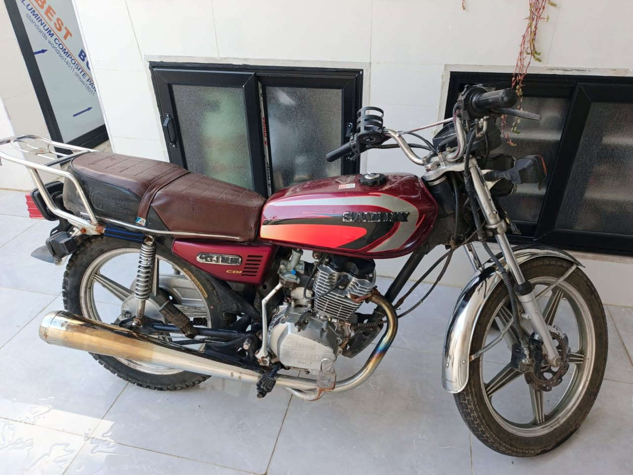 للبيع
ساڤين 2022 نضيف نقص بي باتري فقط نضافة الماطور مبينه بالصور  السعر 350 الف وبي مجال قليل الشراي يتواصل ع واتساب فقط *********** & *********** العنوان هڤلان
