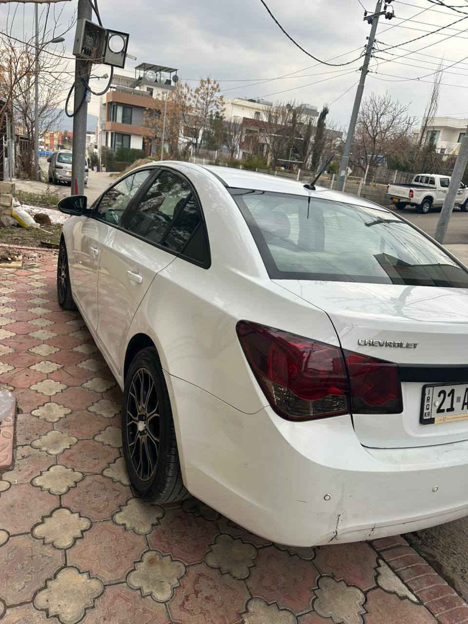 شۆفێرلێت کروز مۆدێل ٢٠١١ بۆ م
​جۆری مەکینە: ١.٦ لتر (مەکینە ئۆپترا) - زۆر بێ کێشە و کەم مەسرەفە.
​ڕۆیشتوو: ١٤٤,٠٠٠ کیلۆمەتر.
​بۆیاخ: تەنها یەک پارچە (یەک دۆسەی لای سەکنی) بۆیاخە، ئەوی تری بەشەرتی بێ بۆیاخ .
​شوێن: [سلێمانی]
تەحویل و غرامە بە شەرت
​ئۆتۆمبێلەکە زۆر خاوێن ڕاگیراوە و هەموو کارەباییات و مەکینەی بەشەرتە.
​دیوەکەی ناوەوەی زۆر پاکە و هیچ مەسرەفێکی تێدا نییە.
***********
​ژمارەی تەلەفۆن: [*********** ] السليمانية, العراق
