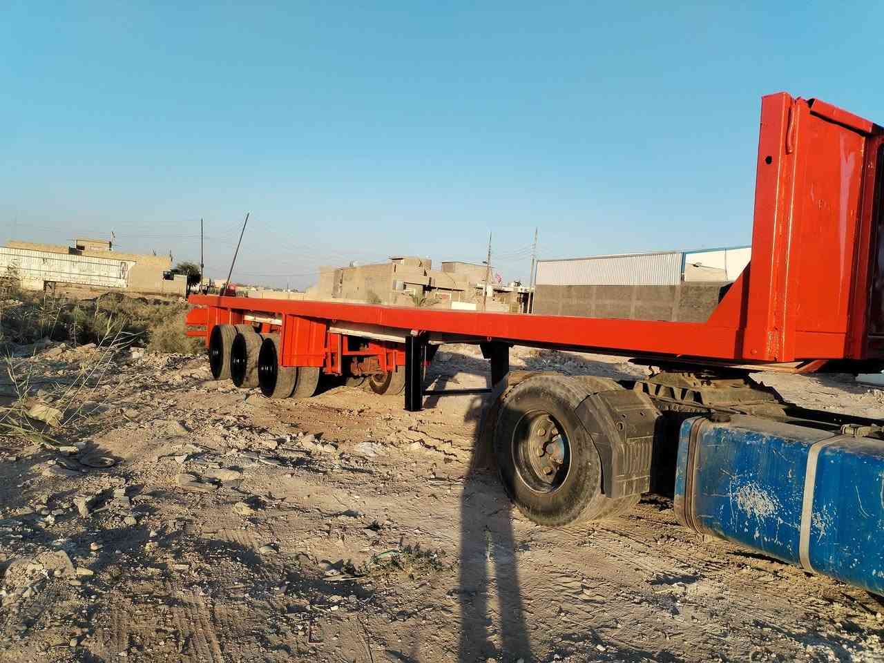 للبيع عربانه حداديه ثلاث محاور شاصي ١٦ بي فطر ومصلح  دناكير ١٤ مربع ألماني جاهزه بريك وهوا طولها ١٢ ونص فرشه جكر علمآ العربانه جاهزه للعمل وسعرها ٣٧ ورقه واي استفسار *********** مكانه بغداد السياحي.
