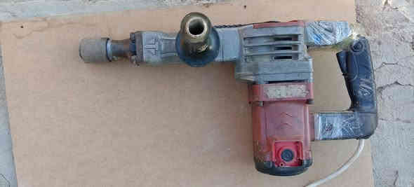 للبيع
السلام عليكم درين همر مالتفليش شغال وعله الفحص 
السعر 110وبي مجال للتواصل والاستفسار ***********
