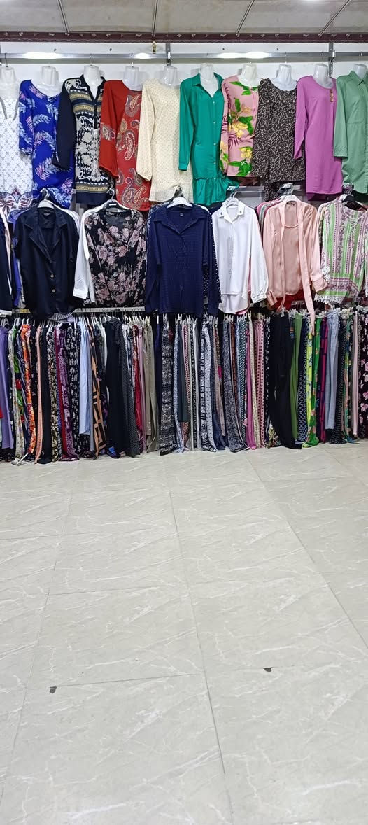 هدية من المجمع لاكثر بنوته تسوي تاكات ومشاركة 📱 🌹 
عروض جديدة ليوم الجمعة 🙋 وصول وجبة جديدة 🙋 
كيلوت 👖 نسائي+قميص نسائي طويل 🥼 قميص رسمي
يتوفر جميع الوان 🌈 والأحجام والموديلات 
بعرض خاص وبلاش بس ب 👈 3 الاف دينار فقط يابلاش 
عنوان المجمع سوق الميثاق مجاور خياط البزاز قبل نهاية السوق  حجز وتوصيل لايوجد 
يفتح المجمع الساعة 👈 3 عصرا يوم الجمعة 👉


**إذا كنت صاحب هذا الإعلان وتريد حذفه لأي سبب، رجاءا أرسل رسالة إلى الدعم الفني**