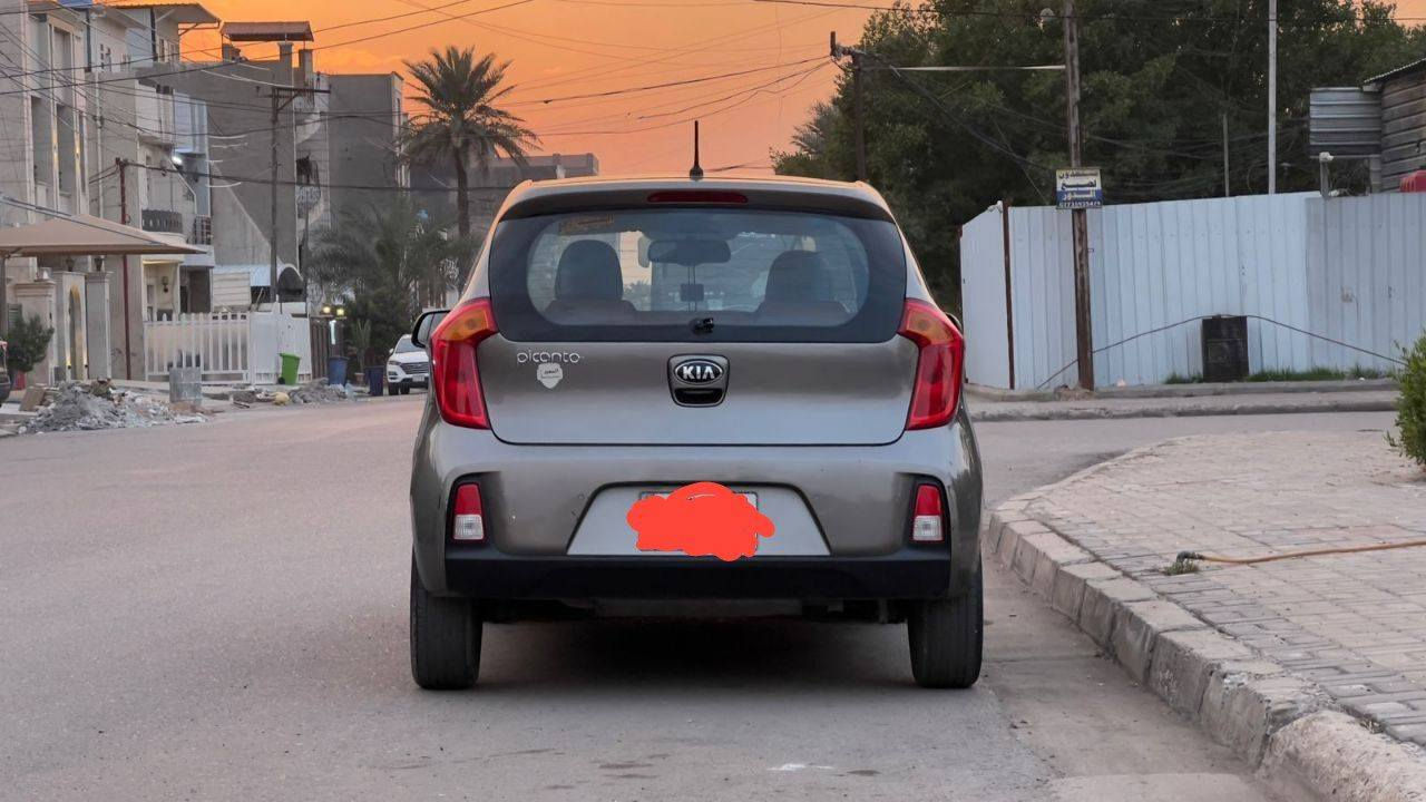 🚗 كيا بيكانتو 2016 فول مواصفات
✨ المواصفات:

🎀 كشنات جلد

♦ بصمة ابواب

🔺اللون   (فيلي)

🔹 بصمة تشغيل 

🔹 المحرك: 1.2 ف (أقوى فئة .اربعة سلندر)

🔹 الكير: أوتوماتيك

🔹 فتحة سقف 

🔹 ويل كروم رياضي  مميز

🔹 الممشى: 67 ألف فقط قابل للزيادة  ✔

✔ كامرة خلفية  + بلوتوث

✔ تحكم من الستيرن

🔺مريات جانبية شفط 

✔ حساسات خلفية

✔ تكييف بارد ثلج

♦حداديه صدر امامي وخلفي مكفولات من اي صوت كد ما جديدات  سيارة جاهزة على اخر حباية وبل عافية على الياخذها

🚘 استخدام بيت ممتعوبة السيارة وداخل مالتهه صاجي  كلش لطيف

السيارة رقمها بغداد سنوية لغاية 2031 

ملاحظات ♦

السيارة بيهه،قطعة صبغ فقط الجاملغ الامامي الايسر اثر طخة بسيطة نحك بيهه الصبغ وصبغته وطخات بسيطة اصلا ممبينات بس وحدة شوية مبينة بل باب الورة  وبارد واحد بل باب الخلفي عله كد 3اصابع بدون صبغ 

السعر(98)ورقة

***********

السيارة مكانها كربلاء (حي الحسين)
