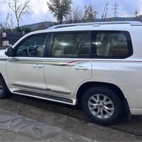 لاندكروزر GXR • موديل ٢٠١٧ • ١١٠ الف