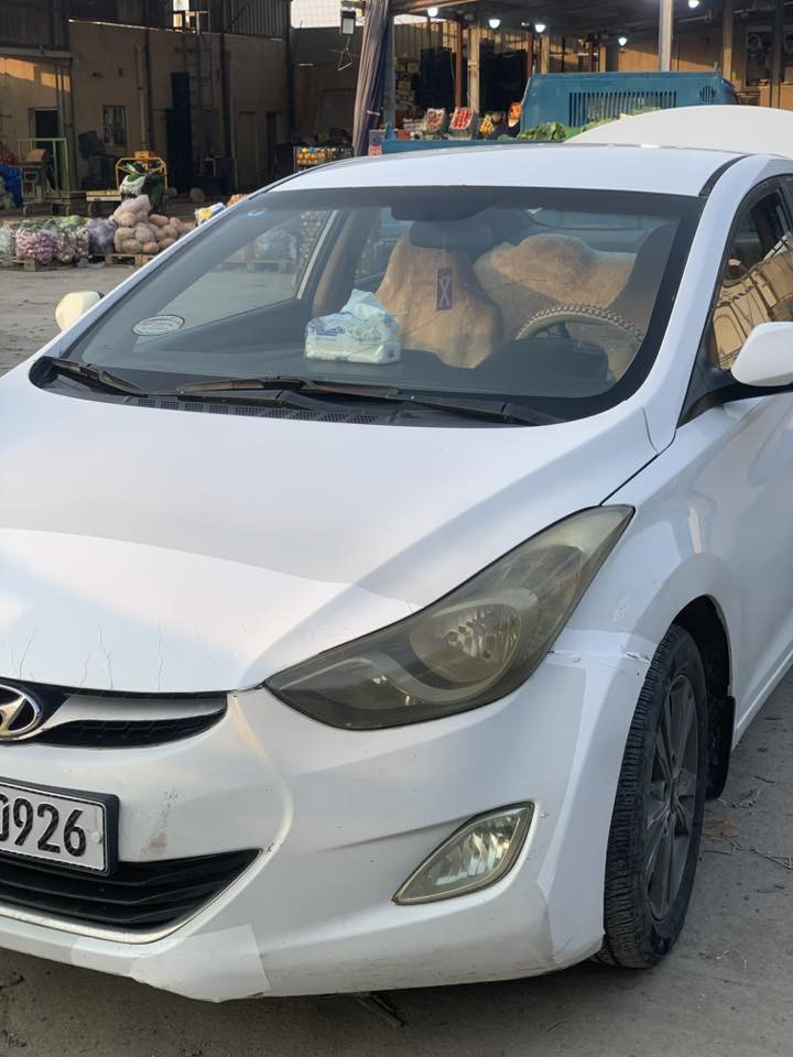 النترا موديل ١٣خليجي  محرك 1600 دكشن عالي اربع حساسات 
سياره. بدون ضربه بيها بارد ٣قطع شوف العين 
محرك وكير كفاله سعرها مناسب وجوه السوك ب٨٨ حك الجيه فقط
***********
