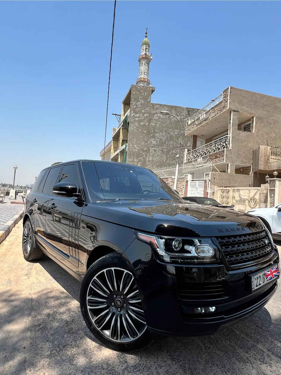 السلام عليكم Range Rover Vogue 2017
رقم اربيل كتاب تضليل 80‎%‎
كفالة كير ومحرك
صدر جديد
بدون نقص وارد امريكي كلين بدون حادث 
العنوان شارع فلسطين 
***********
