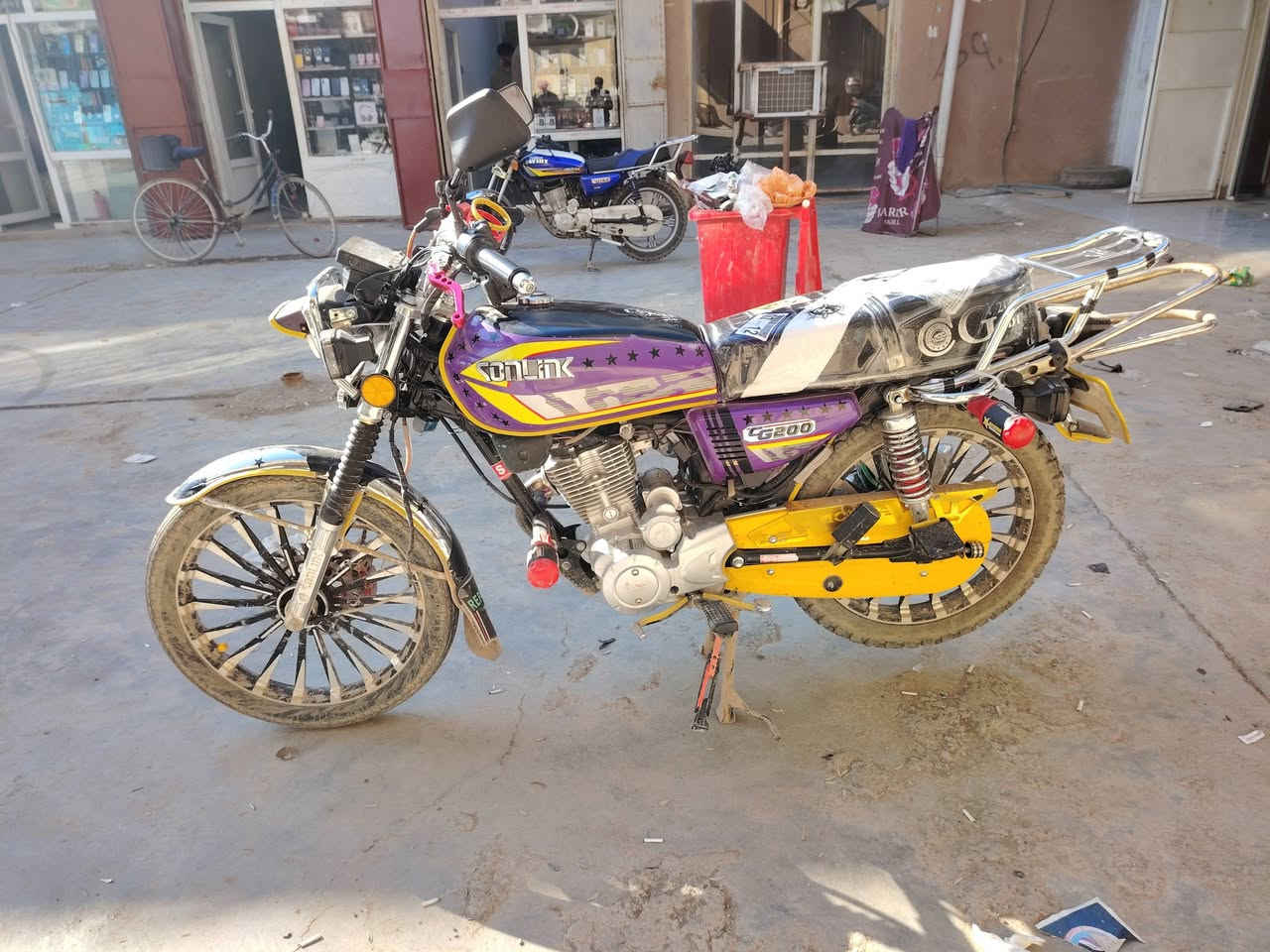 دراجة سونيك ايراني موديل 2025كفالة عامة وياهة كرت معرض مكاني ديالى ناحيه العضيم شراي يتصل ويدلل***********
