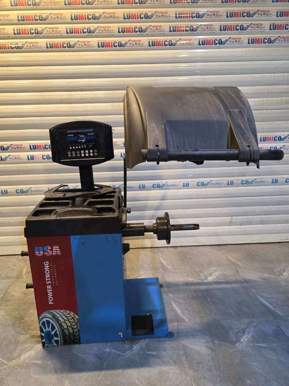 قالعه حجم٢٦
و بلنص مواصفات امريكي
كوبريسر حجم٣٥٠
سعر كلهم .2ملیونین قفل 
بشرط مابيهم عيب كلهم نضيف
مكان كركو***********
