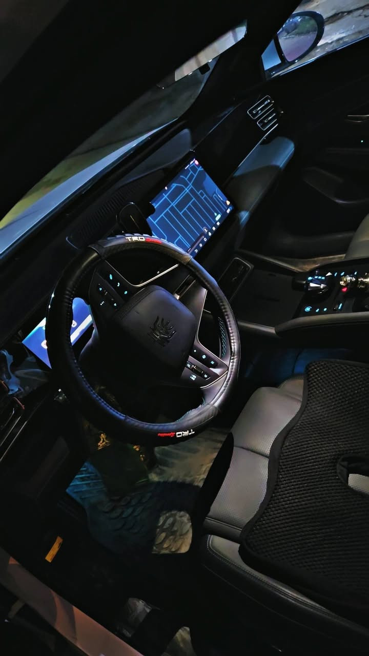 BYD QIN L 2025
Hybrid Plug-IN

لون ابيض فل مواصفات
بانوراما 4 كاميرات
بحالة الزيرو ماشية 650 كم
مرقمة بغداد بأسمي ومثبت لوحات
للاستفسار
***********
