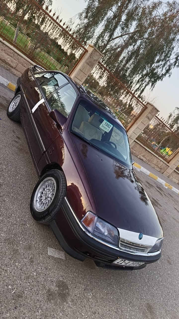 السلام عليكم  اوميكه 20 بلادي للبيع ومراوس السنويه 2030دفتربانزين بيها موديل 91كير اتو بدون حادث هلالات ماصايره صبغ جماليه فقط بدون معجون كير محرك صدر شرط تخم تايرات جدد ويل كروم بلادي اسلايت كهربائيّ جام كهربائيّ كير سيم موكهربائي (السعر37) التوصيل(***********)
