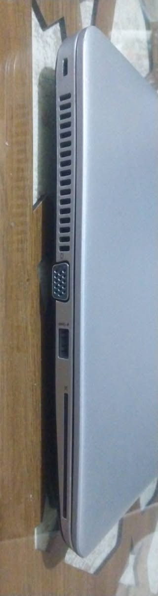 السلام عليكم
•حاسبة hp للبيع 

•مواصفات ؛

•سلم و نظيف جداً

 AMD A10 PRO ،  الجيل 8•

•ذاكرة داخلية 8G

•خارجية 256G

•هارد سريع   ssd m.2 سريع جداً وسلس

•حجم الشاشة 14 إنش

•إضاءة الشاشة قوية وصوت قوي 

•البطارية ضمان أكثر من ساعتين 

•مفيدة للدراسة والكتابة والتصفح و تشغل ألعاب خفيفة  

• + الشاحنة مالته وياه 

السعر ١٩٠  ألف وبيها مجال


**إذا كنت صاحب هذا الإعلان وتريد حذفه لأي سبب، رجاءا أرسل رسالة إلى الدعم الفني**