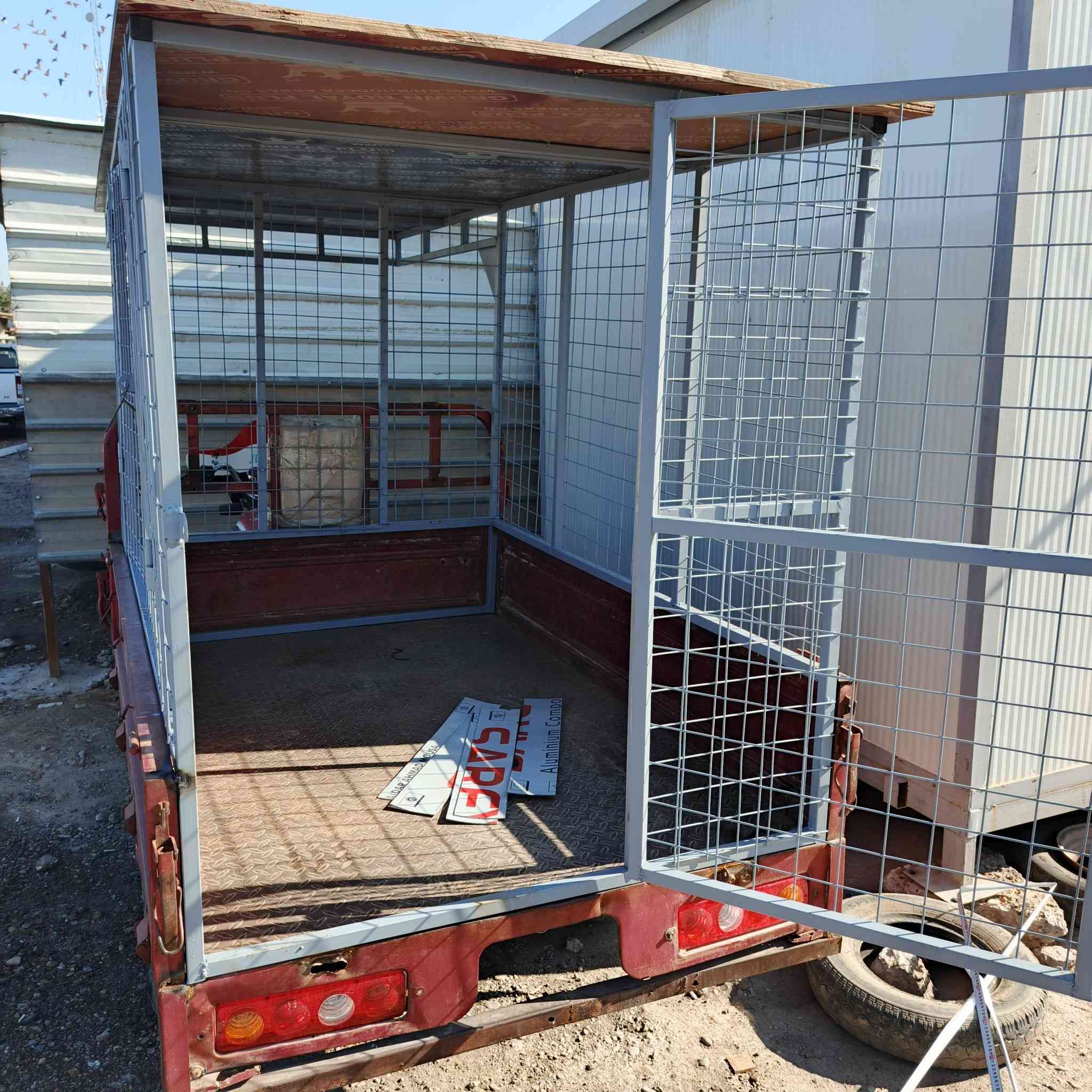 ستوتة رزق. اوراق كاملة 
دايوان 18.السيدية. الاعلام 
اتصل...  ***********
