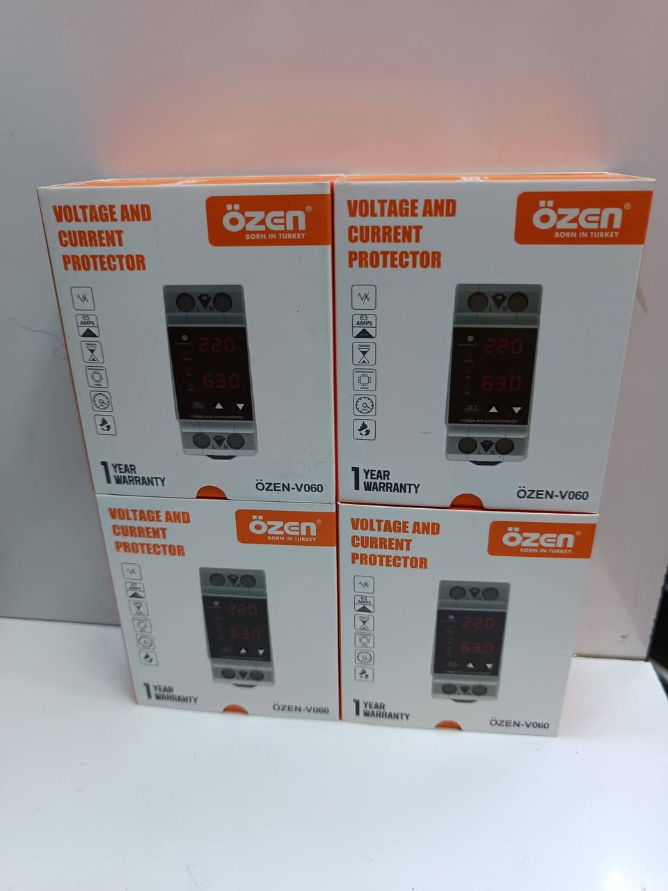 يتوفر لدينا كل ماتحتاجه في مواد كهربائيه وبسعار جمله  
اجهزه حمايه -سيطره وغيرها للاستفسار تواصل واتساب ***********
