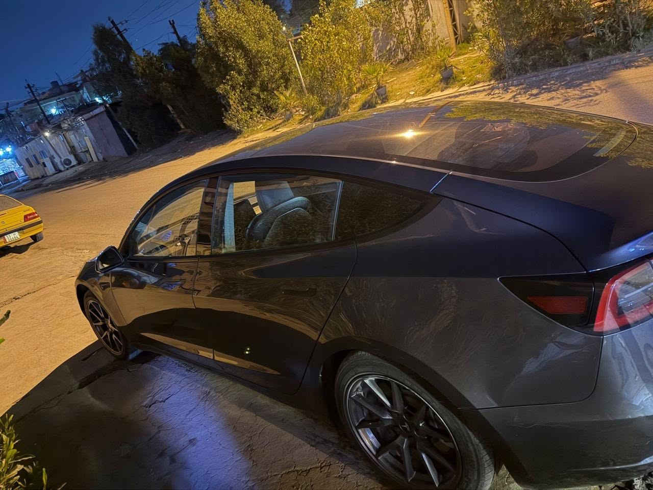 تيسلا ٢٠٢٣
حادث مرفق بل صور 
للاستفسار ***********
