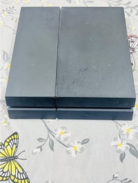 بلي4 فات مستخدم شي قليل ذاكره 512Gb نظافه 96‎%‎ ملحقات كامله جويستك عد...