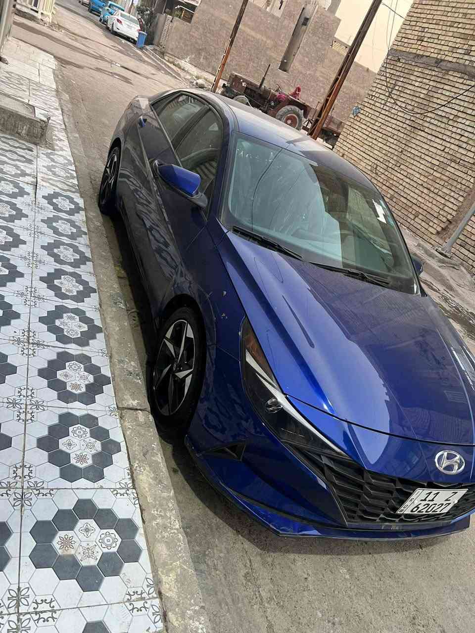 سلام عليكم الإنترة موديل 23 سيارة كلين بس دعامية وراجعة نفسهة  بدون ايربك ماشية 40 ميل سيارة جديدة مكان الدورة  ***********
