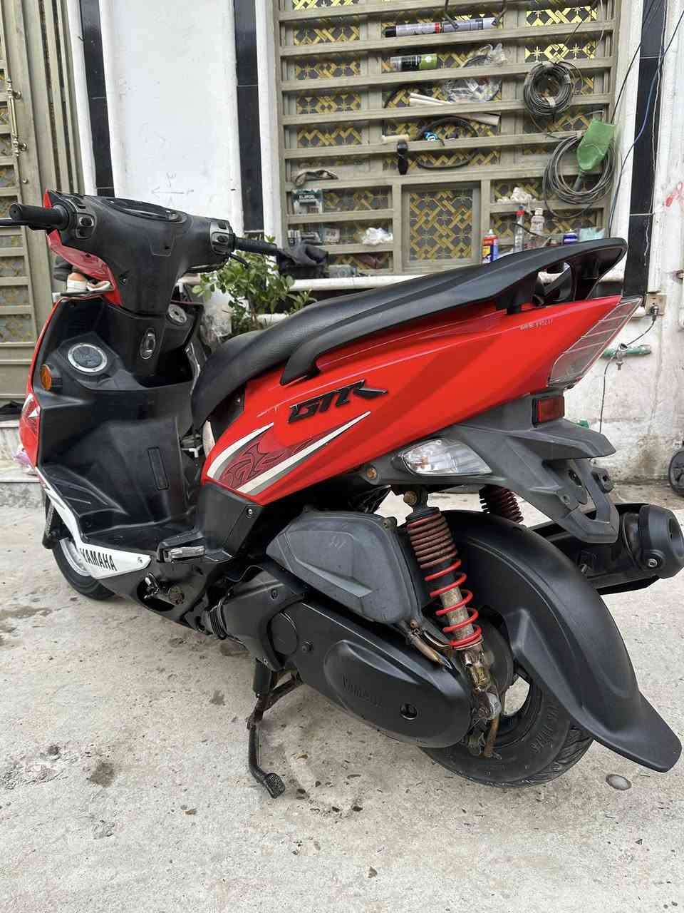 ثعلب GTR
لون احمر شرايط دشبول ٣الوان بكلايت لد احمر 🌹

مكفوله كفاله عامه وختم واحد بحاله الوكاله 

وراقه كامله كبل بسمك من المعرض 
 
ضمانك سنه اذا مفتوحه مكينه لو كفر تجاري ترجع

الدراجه مكانه بغداد بالحريه 

خاص ممتواجد فقط تصال ***********🔥
