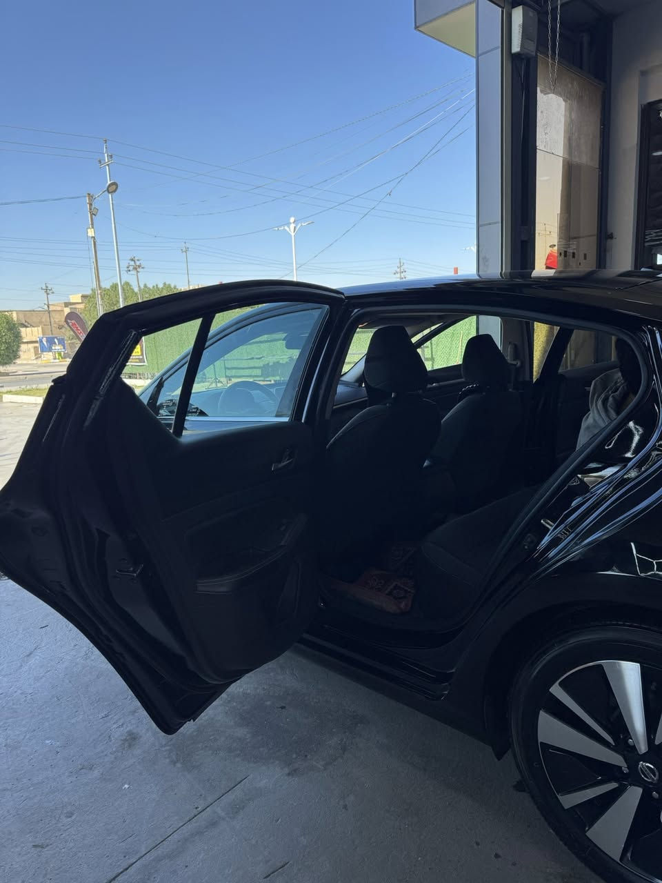 ‎نيسان التيما
فئة sv
‏٢٠٢٢
‎⏱️عداد المسافه ٥٠  الف ميل قابل للزيادة
رقم اربيل
‎⛽️حجم 2500Cc 
________________________________________
‎✅مواصفات

‎بصمة
‎بصمة ابواب 
لايت led وزارعلها عدسات
‎شاشة كبيرة
‎كامرة
‎حساس خلفي
‎نقطة عمياء
‎تحكم ستيرن جهتين
‎كاربلي 
رادارات ٣٦٠ درجة
اوتو ستوب خلفي امامي
تحديد مسار والخروج عن المسار
___________________________
 وصور حادث بل منشور 
بنيد مبدل ومصبوغ وتبديل باب خلف السائق بلادي نفس اللون وصبغ نص الجاملغ الخلفي ونص الجاملغ الامامي من جهة السائق

‏
____________________________

‎السعر: ١٦٥ وبي مجال 

‎للاتصال والاستفسار
***********
