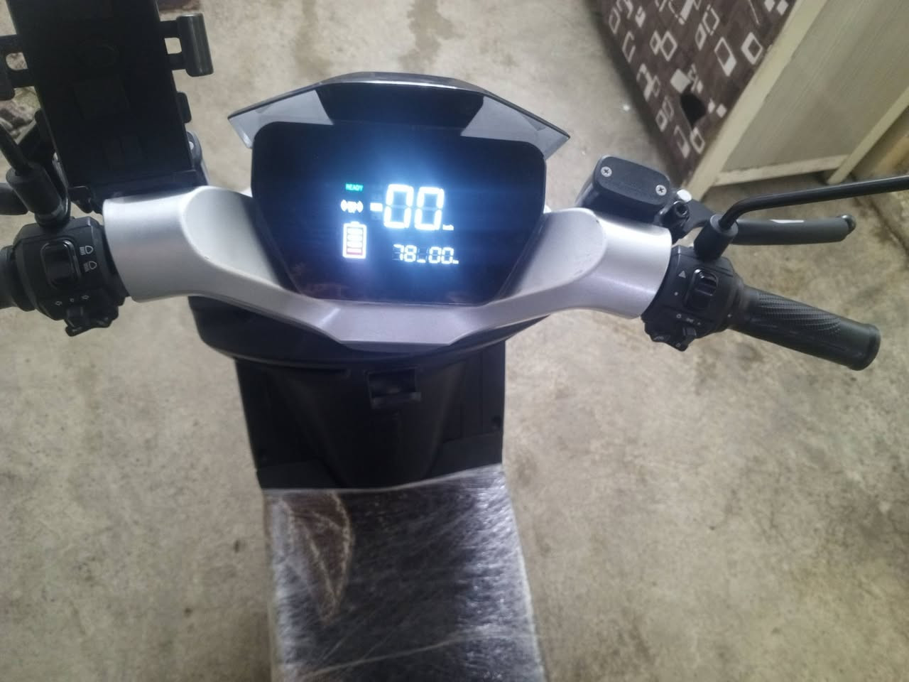 دراجه اوباما شحن للبيع
6بطاريات 
ملف 3000حقيقي
***********اسيا
***********كورك
