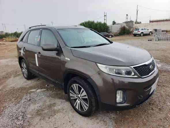 سلام عليكم كيا سورنتو خليجي موديل 2014/رقم بصره /محرك سته سلندر /سبعه راكب سيارة جاهزه من كلشي سنوية ل 28 تحويل مباشر سيارة مصبوغة عام أثر جراد /   سعر 130 وبيه مجال /عنوان ذي قار قضاء الرفاعي /***********
