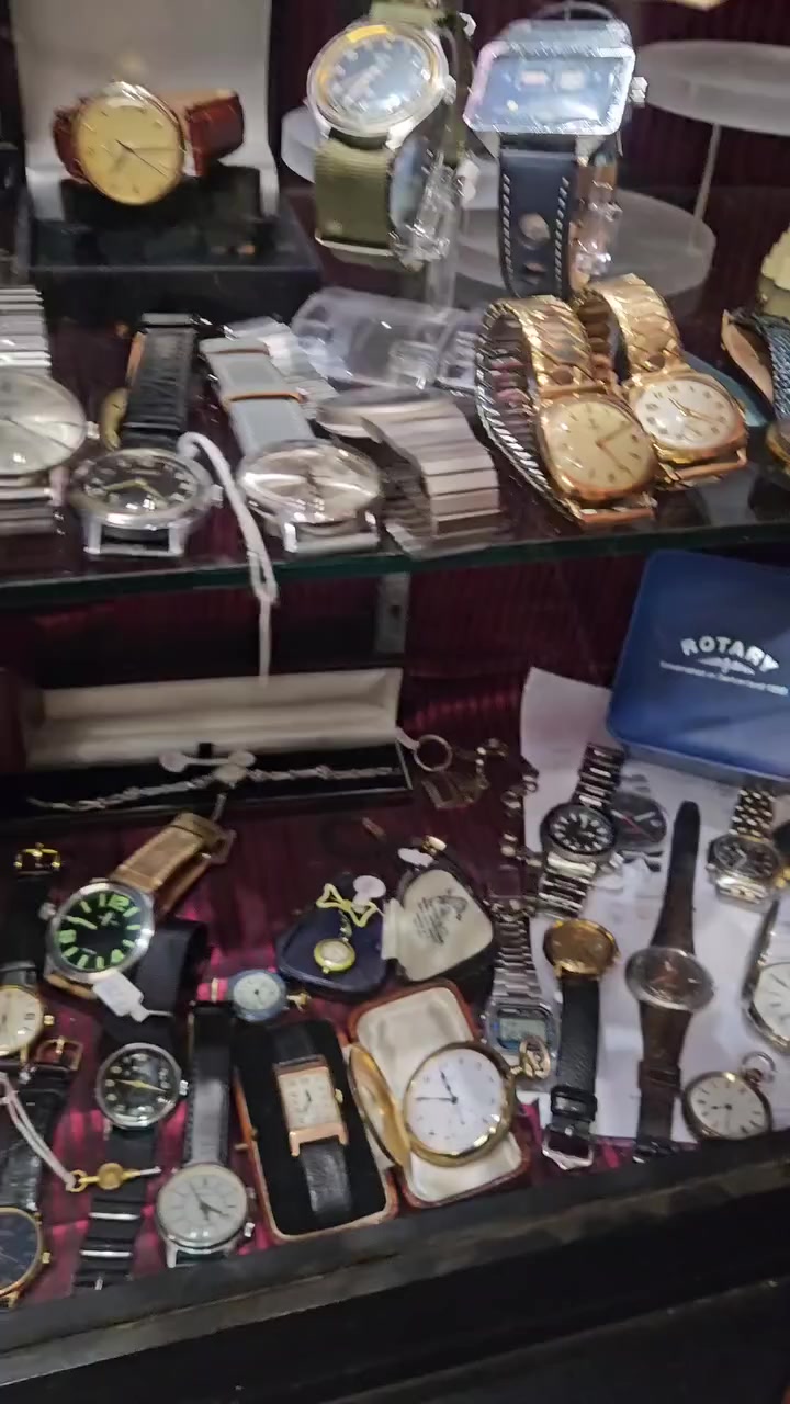 Vintage Watch Shopping In Newcastle 🏴󠁧󠁢󠁥󠁮󠁧󠁿

#vintagewatches #watchshopping #newcastle


**إذا كنت صاحب هذا الإعلان وتريد حذفه لأي سبب، رجاءا أرسل رسالة إلى الدعم الفني**