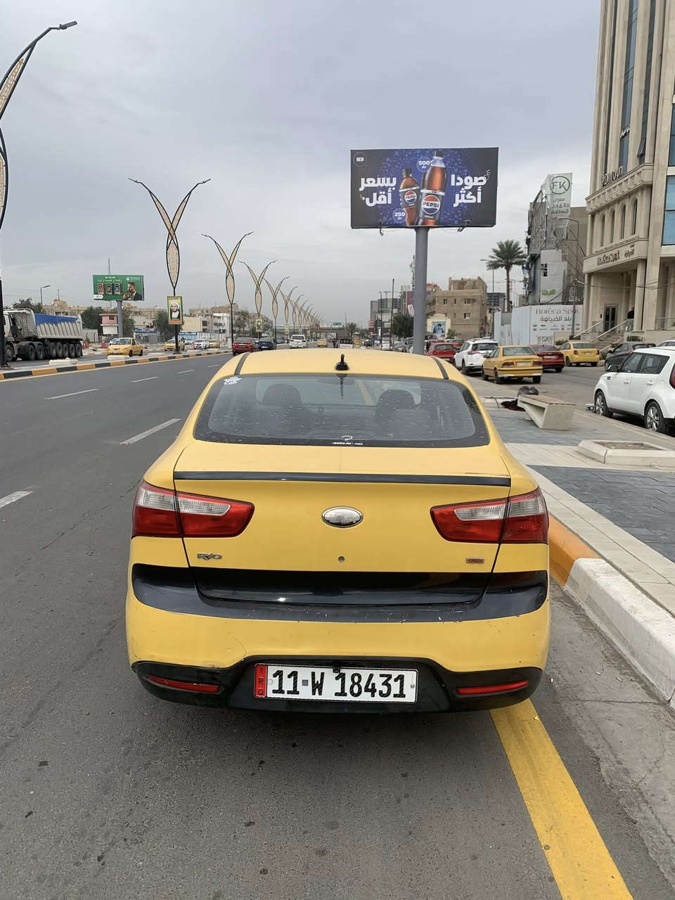 السلام وعليكم كيا ريو 13 وارد أمريكي حادثه باب الخلف السائق فقط حدادية جديدة قبل يومين سويت الصدر كله غرامات هيئه مصفره السعر 77 وبيه مجال ***********
