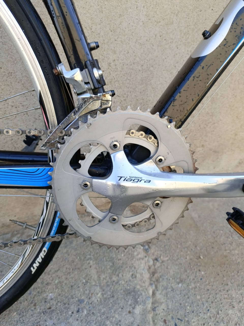 للبيع
رود/ماركه جاينت_TCR
سستم تياكرا 10 -2(براكيت)
ماشه كاربون 
خوذه هديه
باقي التفاصيل موضحه اسفل 

مكاني موصل موجود توصيل كل العراق 

سعر 369الف+التوصيل مجاني
قطعه واحده فقط بعد شهر ماتلكي هيچ اسعار


**إذا كنت صاحب هذا الإعلان وتريد حذفه لأي سبب، رجاءا أرسل رسالة إلى الدعم الفني**