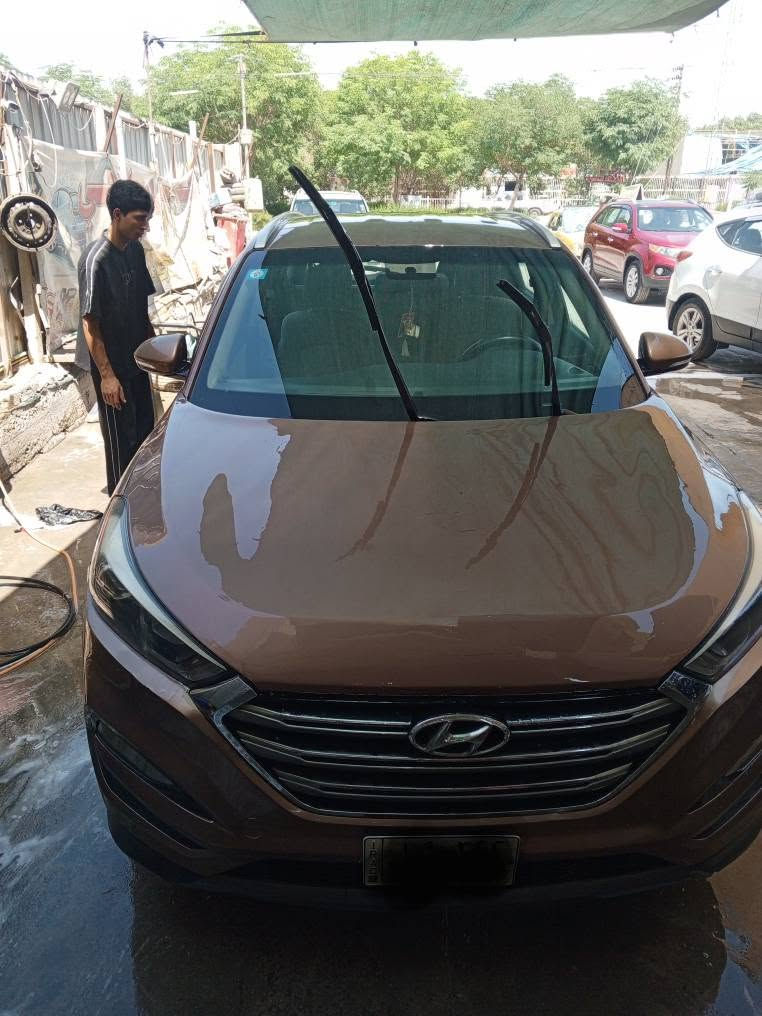 توسان موديل 16 محرك 1600 توربو رقم بابل  مشروع وطني  السيارة حادثة بنيد طاير بدون دواخل وصبغ جاملغين بدون حادث  
السيارة موجودة ببغداد 
بيع او مراوس حسب القناعة 
***********
السيارة سعر 123 وبيها مجال بغداد, العراق
