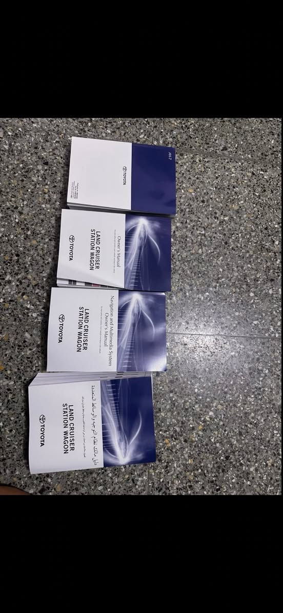 السلام عليكم ورحمة الله وبركاته 

اخوان اللي يفيدنك يدخل خاص واللي ما يفيدنة لا يعلق 

للبيع اغراض لاندكروزر 

١- كتلوجات لاندكروزر ٢٠٢٤ لمتد 

٢- نفاظة لاندكروزر ٢٠٢٤ جديدة 

٣- بردة خلفية مال جنطة مال لاندكروزر ترهم ٢٢ وفوك 

مكاني بغداد / توصيل متوفر 🚘 

اللهم صل وسلم على محمد وال محمد الطيبين الطاهرين


**إذا كنت صاحب هذا الإعلان وتريد حذفه لأي سبب، رجاءا أرسل رسالة إلى الدعم الفني**