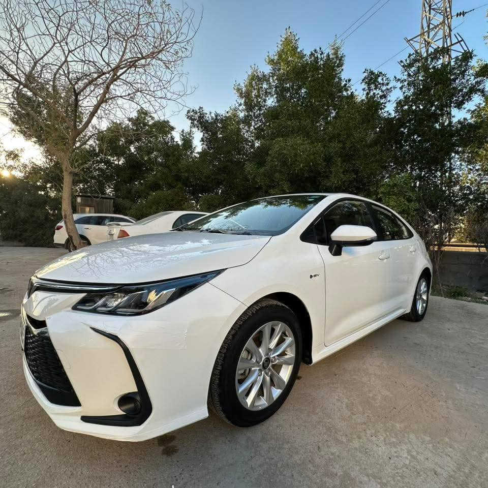 السلام عليكم
سيارة كورلا هايبرد 2025 ماشيه 5 الف

رقم بغداد بأسمي محجوزة للمصرف استقطاع 

تجميع صيني 

بصمة

الاضائة الامامية LED 

نظام طوارئ 

مانع انزلاق 

نظام GBS

فتحه سقف  

الداخل اسود

اشاير بالمري

رادارات

تحديد مسار 

تنبيهة ورجوع عند الخروج عن الطريق

رادار تحديد سرعة الشارع 

رادار امامي

مثبت سرعة 

وقوف ذاتي 

مستشعر اصطدام 

عدادات دجتال

مقاعد جلد 

كامره خلفيه دوارة

تحكم التبريد شاشه

شاشة كبيرة 

8 وسائد هوائية 

اوتو هولد

سايد بريك بصمة 

حساس ضغط الاطارات 

جميع اضواء السيارة الخارجية LED

جميع نوافذ السيارة اوتو

كشافات ضباب

لد نهاري

سبير خلفي 

ملاحظة السيارة كفاله عامه من الصبغ  بس بيها شخط جدا بسيط بالدعامية من جوة ما يبين وبيها شخطة خفيفة كلش باب الخلفي ومايبين وكفالة عامة السيارة 

الموقع بغداد الحرية

***********

السعر 140 وبيهه مجال بسيط حك الجية
ملاحظه سبب البيع ظرف خاص
#الجميع
@إشارة
