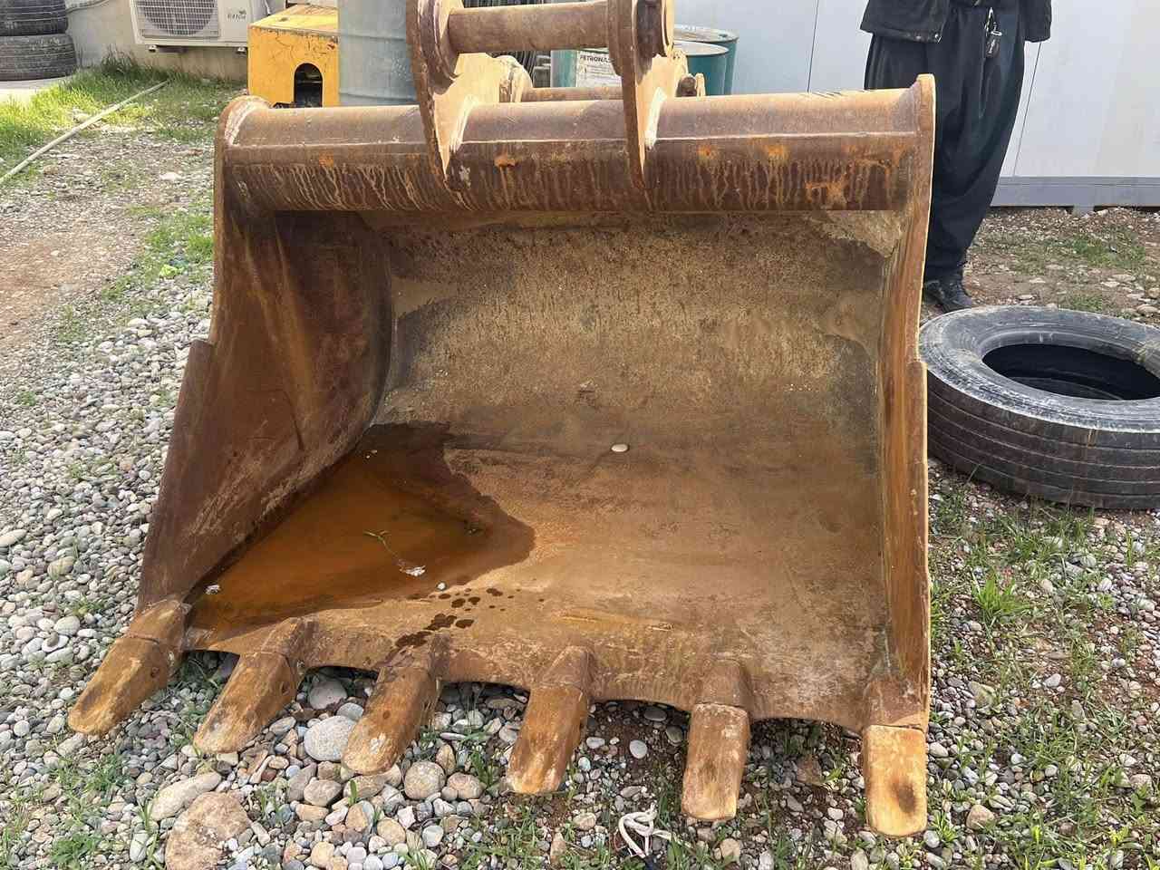 كيله اوربي
 للبيع 
حجم 140
سعر 18ورقه
***********
***********
