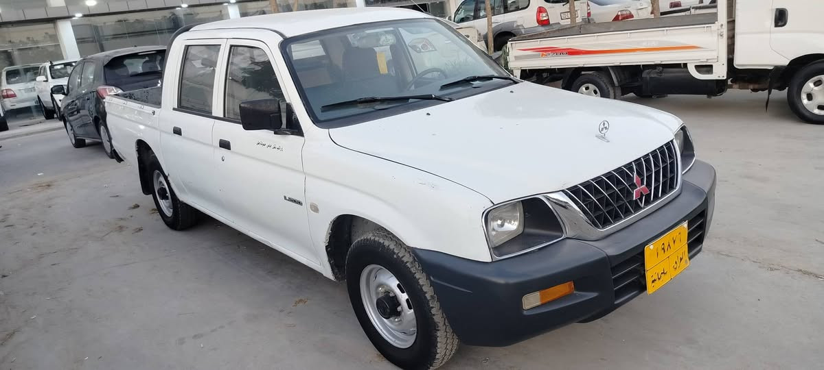 سلام عليكم ميتسوبيشى رقم سليمانية بسمى مديل 2002محرك كير اكسل تبريد تلج سياره وضع شركه مكفول كفالة.***********.سعر62بيه مجال قليل للطيبين
