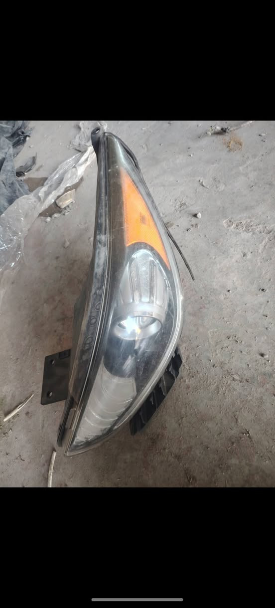 من رخصة الادمن
للبيع كيا نيرو 2017  تفصيخ 
محرك كامل 
انفيرتر
بطارية 
دشبول 
ابواب 2
نواعم 
تباع كاملة جملة 
للتواصل ***********
***********
