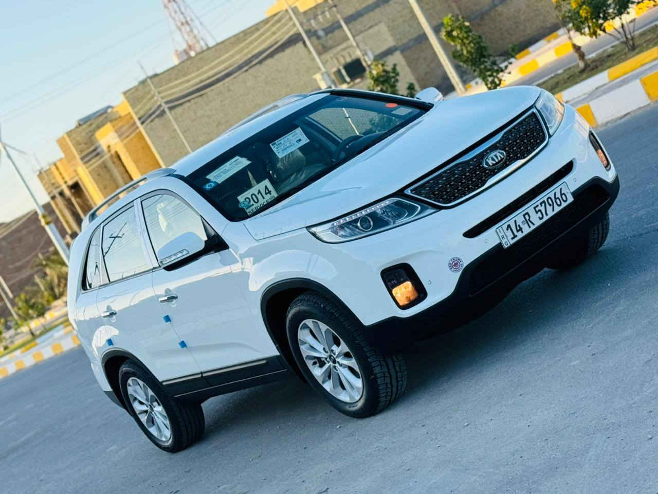 سورنتو 2014 رقم جديد الدولي
خليجي محرك 4 سلندر 7 راكب 
بيها باب خلفي مرشوش  
شاشه كامره تحكمات لد امامي براجكتر 
إشاره بالمري السياره جديدة وجاهزه 
السعر (165) وبيها مجال
للاستفسار (***********)
