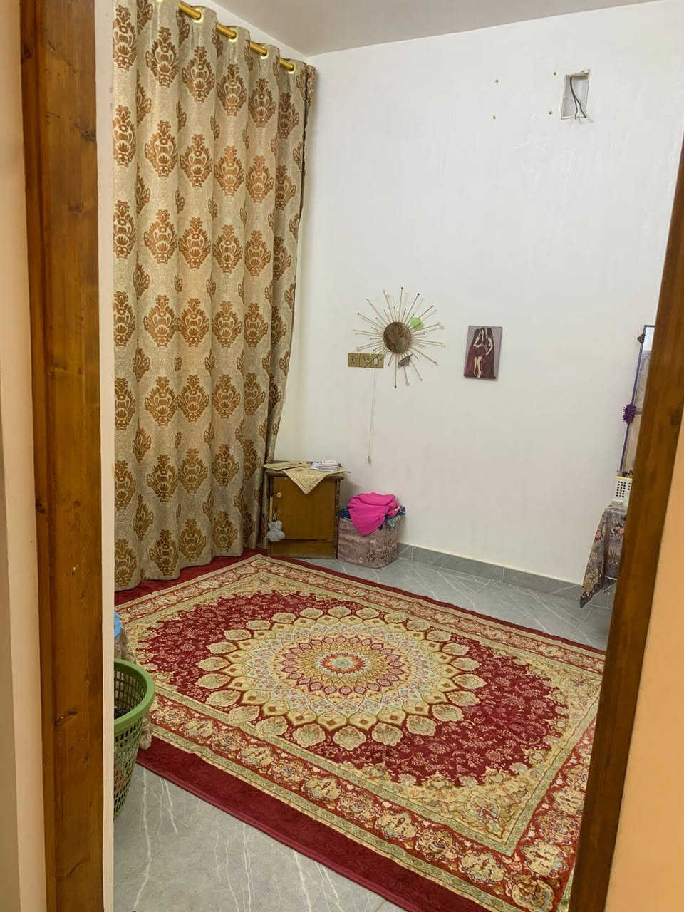 بيت مساحه 100متر طابو سند 17 متكون من 4غرف بناء درجه اولى عل شارع 10متر منطقه كامل خدمات العنوان المدائن الجعاره مقابيل جامع سيد علي /شارع ماهر الاستفسار ***********
