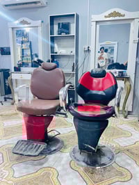 كراسي اثنين للبيع السعر الواحد 50  التواصل على الرقم 07718163604