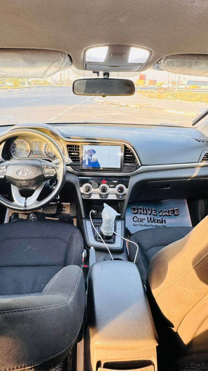 سلام عليكم 
انترا 19وارد امريكي جاملق وبنيد حادثه بدون دواخل
نص فول رادارات تدفئه بلكشنات هيتر ستيرن 
وباقي مواصفات معروفه 
السياره معوقين شهر2 تصير حره
السعر 120
الاستفسار 
*********** البصرة, العراق
