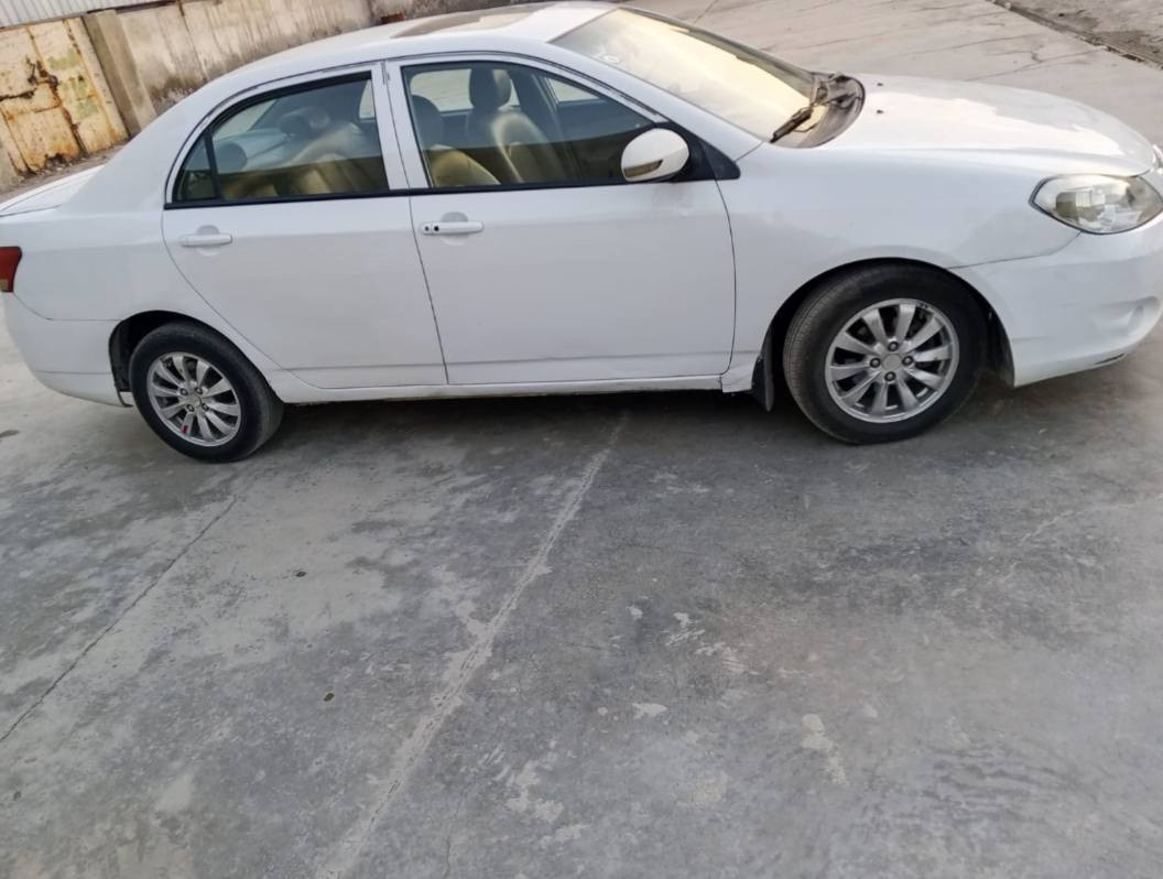 السلام عليكم BYD  موديل ٢٠١٣ بلاديه كير مكينه مكفولات مشروع وطني بسمي هزه وسنويه  مكاني بغداد الامين السعر ٥٤ / لاستفسار ***********
