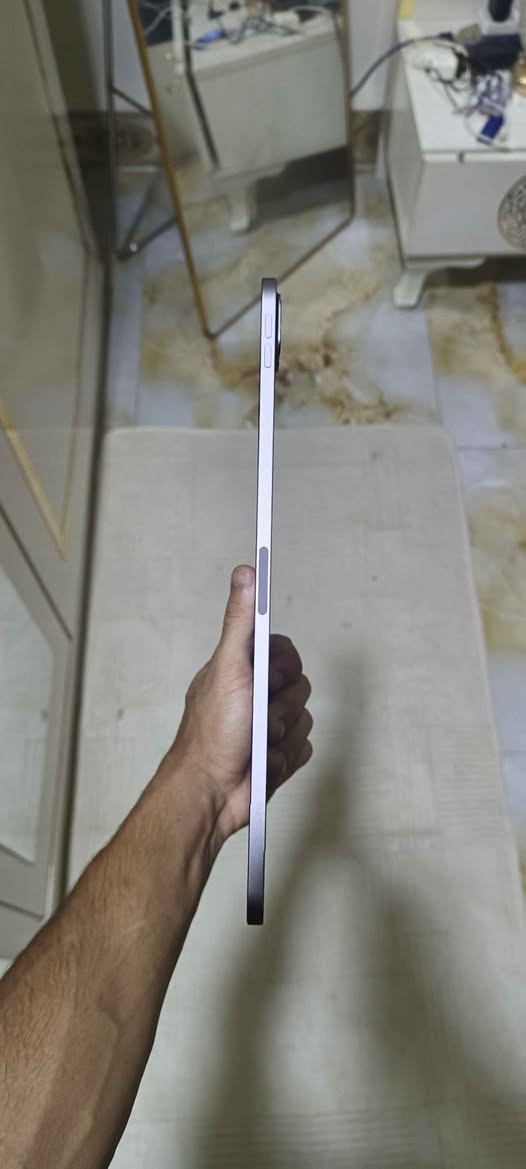 2022
🔹 الحجم: 11 إنش
🔹 الموديل: iPad Pro 2022
🔹 الذاكرة: 128GB
🔹 الحالة: نظيف جداً / استخدام شخصي
🔹 الشاشة والظهر : واضحة وما بيهن اي خدش 
🔹 اللون: Space Gray
🔹
💰 السعر: _850 الف وبي مجال __
📍 المكان: ___السماوة ___
📱 التواصل: ***********/***********
او راسلني ع الصفحة السماوا, المثنى
