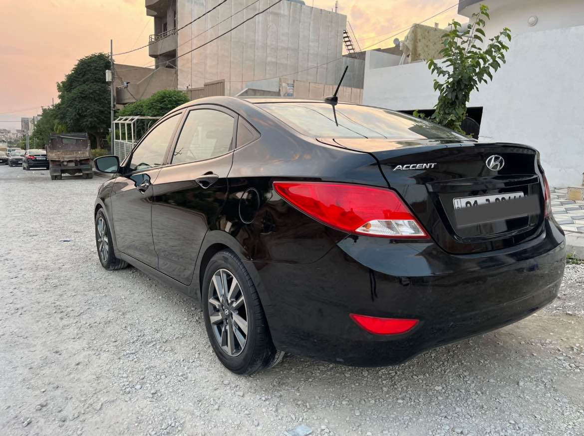 هۆندای ئەکسێنت ٢٠١٧ سەیارەکە یەک پارچەو پەڵەیەکی بۆیاخە بێ ناوگرتن گێڕ ئۆتۆماتیک گێڕومەکینەوتەقەوڕەقەی بەشەرتی فیتەر سەنەوی تازەیەقفڵی قفڵی٨٥$ بێ مەعامەلە  بۆ زانیاری زیاتر *********** السليمانية, العراق
