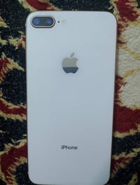 آيفون ٨ بلس • ٢٥٦ • موصل الايسر